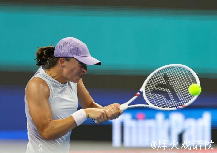 中网综述:辛纳登顶 女单赛场冷门迭起 中网综述:辛纳登顶 女单赛场冷门迭起